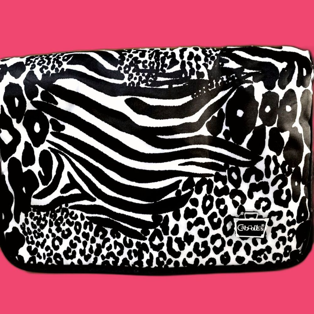 Caboodles Jet Setter Hanging Valet Cosmetic/Bath Organizer